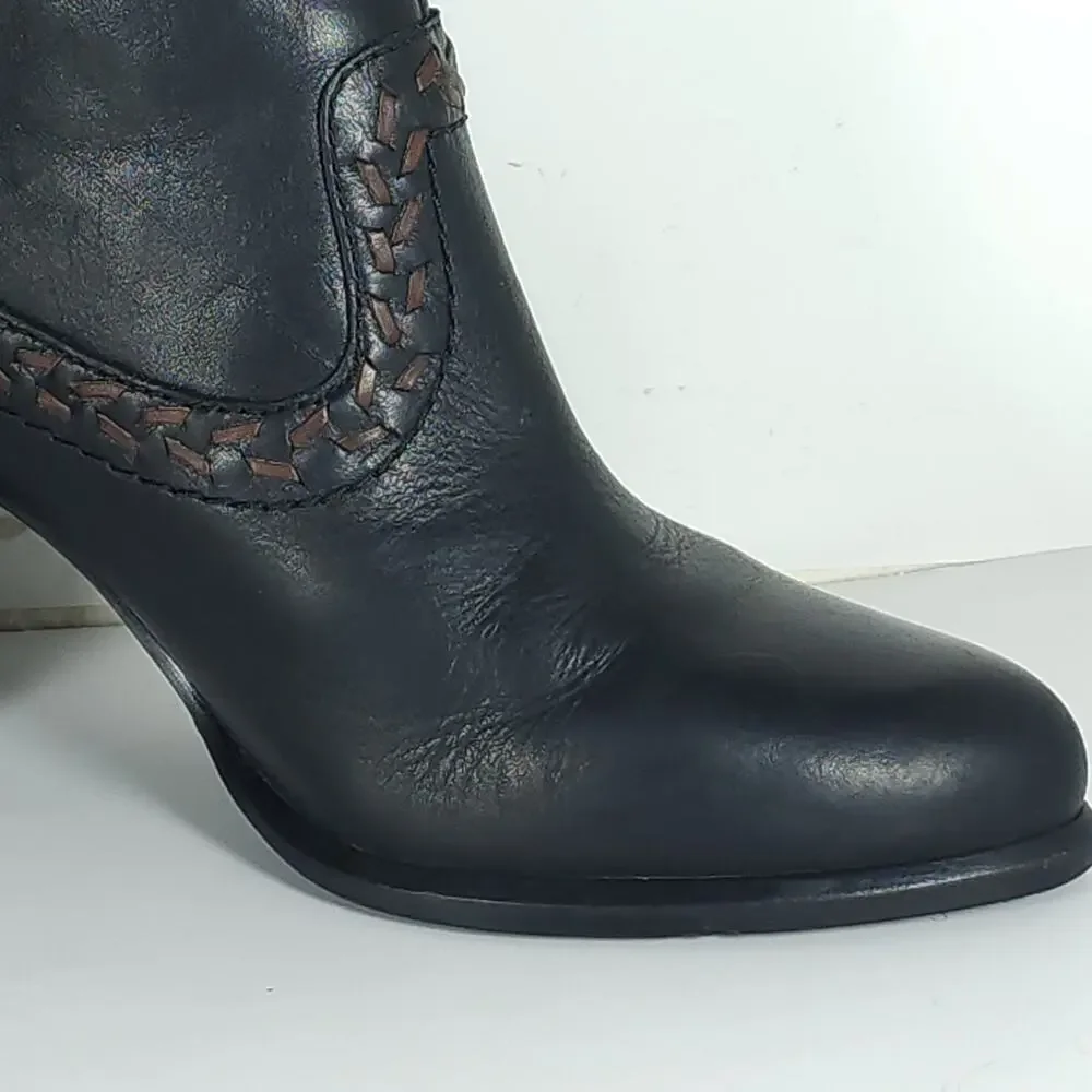 UGG Women's Charlotte US8 Black Leather Wool Lined Heeled Ankle Booties Boots